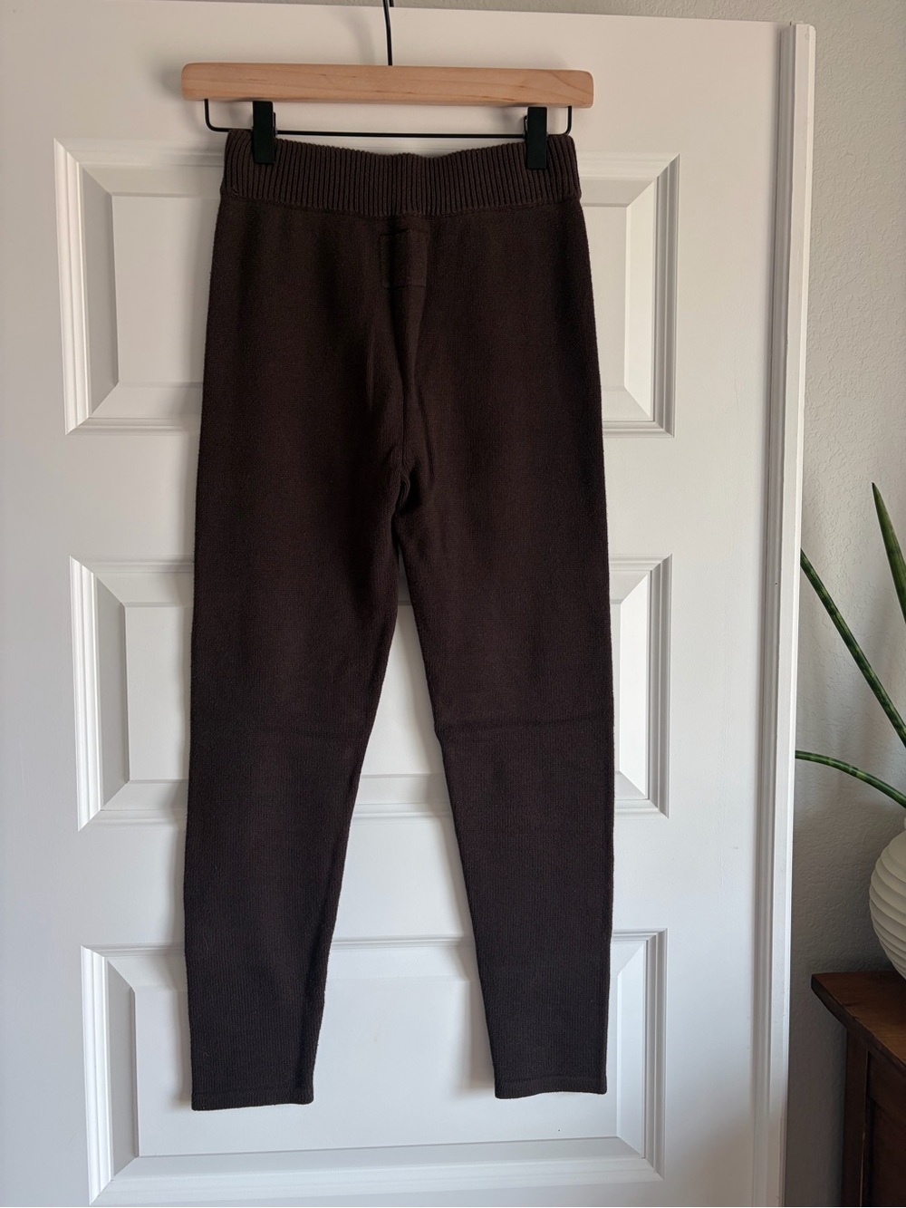 Avy & Co Eamon Knit Pant - Chocolate Brown - Picture 6 of 7